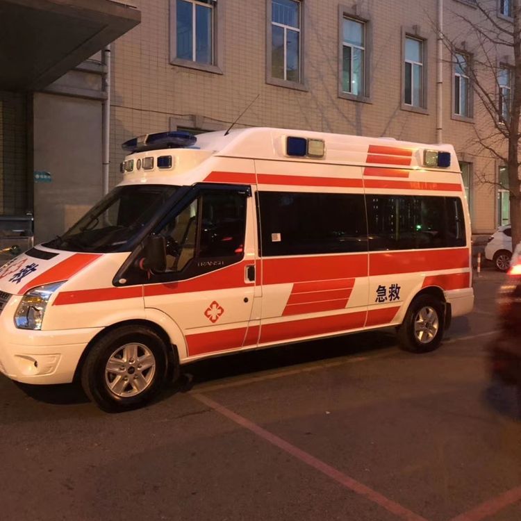 渭城夜间租赁救护车护送病人转院：安全转运的 8 大核心注意事项